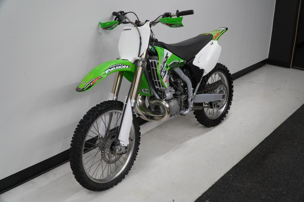 Kawasaki KX 2005 - Lahden Autokauppa