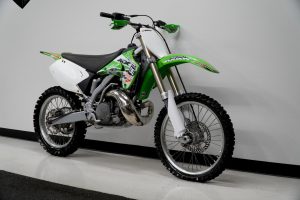 Kawasaki KX 2005 - Lahden Autokauppa