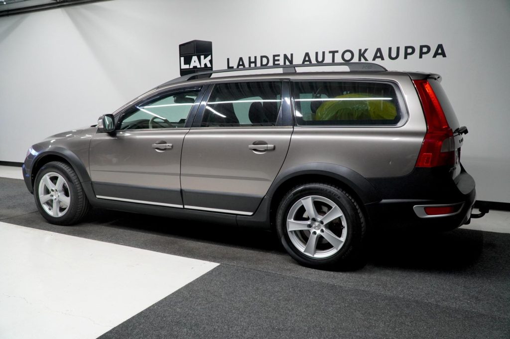 Volvo XC70 2008 - Lahden Autokauppa
