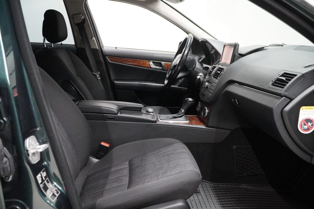 Mercedes-Benz C 2010 - Lahden Autokauppa