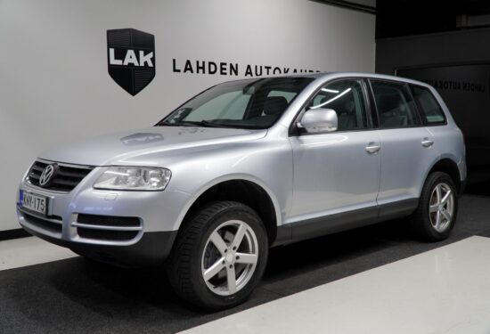 Volkswagen Touareg 3.2 V6 162kw TipTronic * Rautajouset * Vetokoukku * Lohkolämmitin * Nahat * Ketju vaihdettu * - Lahden Autokauppa