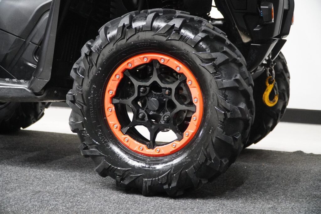 Can-Am Outlander Max 650 Can-Am Outlander Max 650 - Lahden Autokauppa