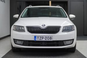 Skoda Octavia Combi 2.0 TDI 184 4x4 Elegance DSG Skoda Octavia Combi 2.0 TDI 184 4x4 Elegance DSG - Lahden Autokauppa