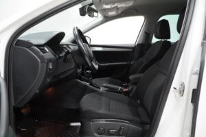 Skoda Octavia Combi 2.0 TDI 184 4x4 Elegance DSG Skoda Octavia Combi 2.0 TDI 184 4x4 Elegance DSG - Lahden Autokauppa