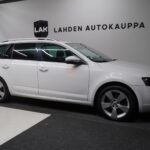 Skoda Octavia Combi 2.0 TDI 184 4x4 Elegance DSG - Lahden Autokauppa