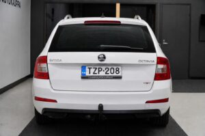 Skoda Octavia Combi 2.0 TDI 184 4x4 Elegance DSG Skoda Octavia Combi 2.0 TDI 184 4x4 Elegance DSG - Lahden Autokauppa