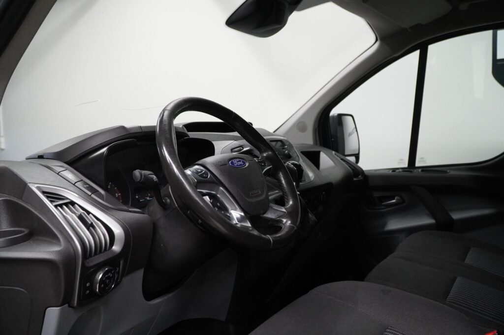 Ford Transit Custom 2.0TDCi 130hv L2H1 Ford Transit Custom 2.0TDCi 130hv L2H1 - Lahden Autokauppa