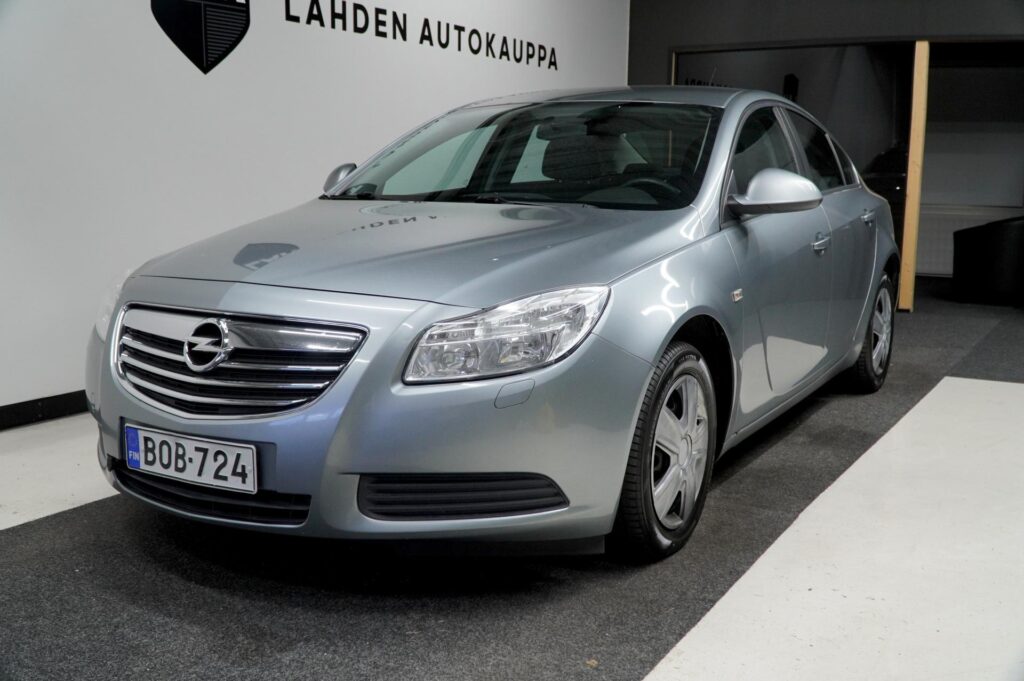 Opel Insignia 4-ov Essentia 1.6 Ecotec 85kW MT6 Opel Insignia 4-ov Essentia 1.6 Ecotec 85kW MT6 - Lahden Autokauppa