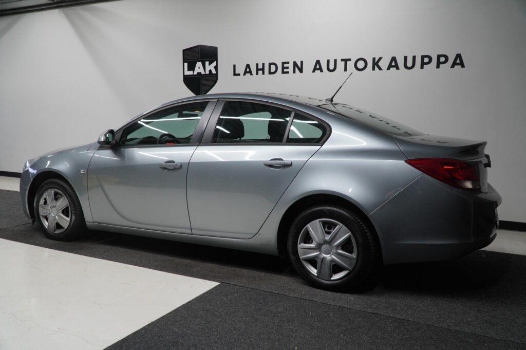 Opel Insignia 4-ov Essentia 1.6 Ecotec 85kW MT6 Opel Insignia 4-ov Essentia 1.6 Ecotec 85kW MT6 - Lahden Autokauppa