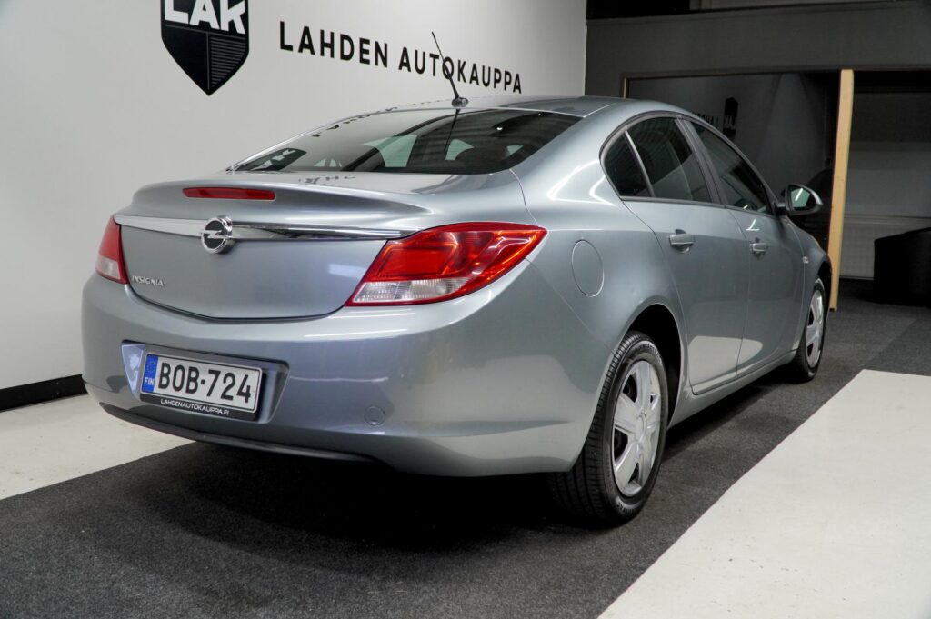 Opel Insignia 4-ov Essentia 1.6 Ecotec 85kW MT6 Opel Insignia 4-ov Essentia 1.6 Ecotec 85kW MT6 - Lahden Autokauppa