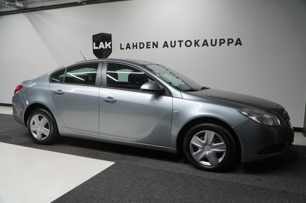Opel Insignia 4-ov Essentia 1.6 Ecotec 85kW MT6 Opel Insignia 4-ov Essentia 1.6 Ecotec 85kW MT6 - Lahden Autokauppa