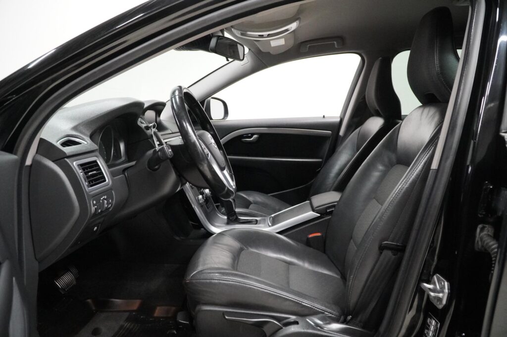 Volvo V70 D3 Classic aut Volvo V70 D3 Classic aut - Lahden Autokauppa
