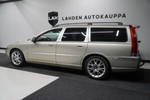 Volvo V70 2.5T Classic aut Volvo V70 2.5T Classic aut - Lahden Autokauppa