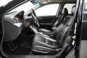 Honda Accord Tourer 2.2 i-DTEC Executive Honda Accord Tourer 2.2 i-DTEC Executive - Lahden Autokauppa